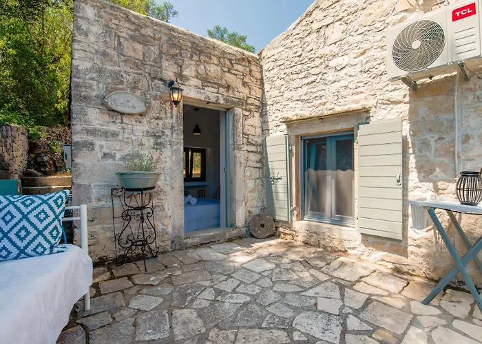 Malethonas By About Paxos *